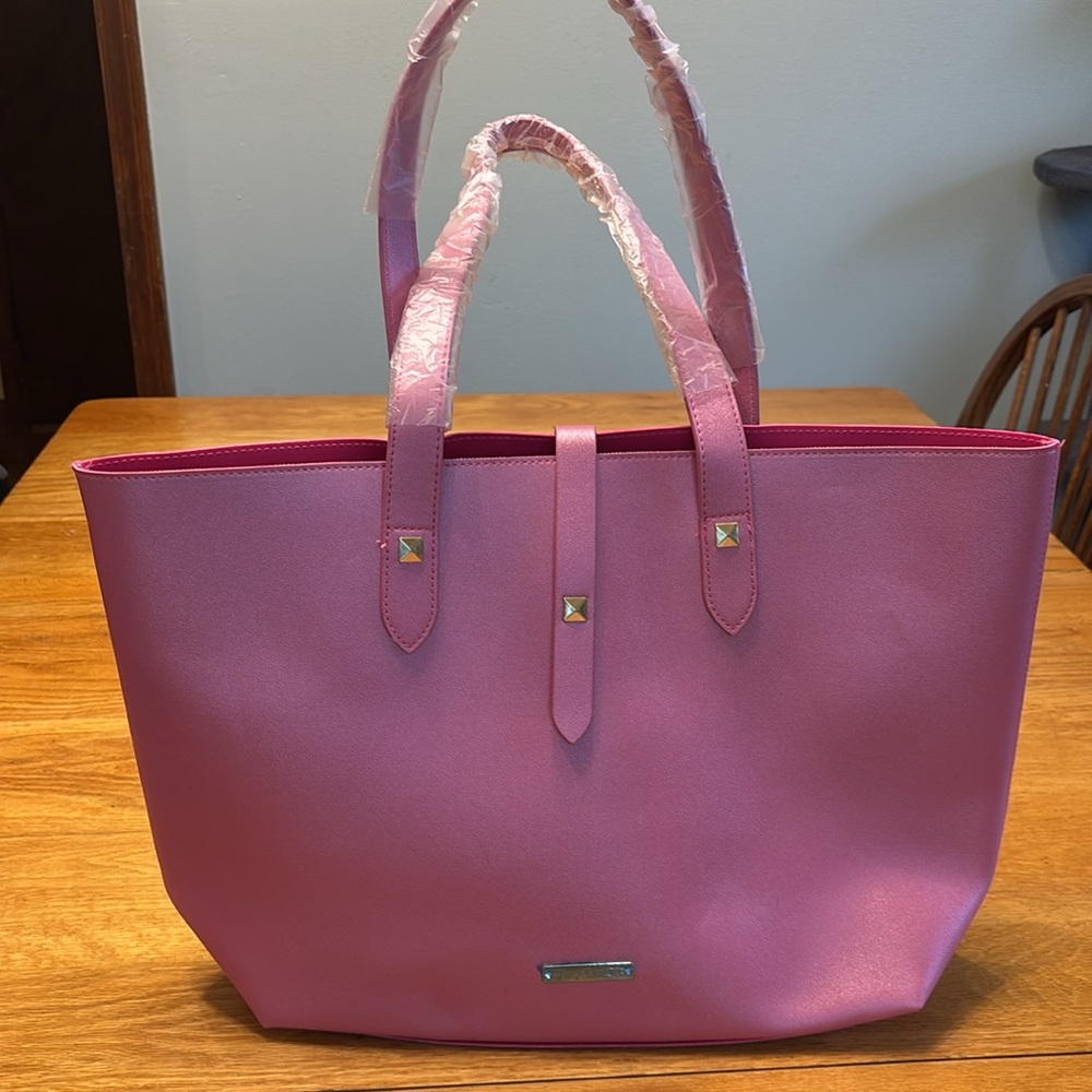 Juicy Couture Pink Tote with Matching Pouch and Zip Wallet. No dust bunnies. - Picture 7 of 15